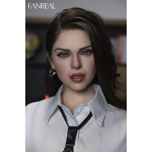 Gina – 5’6″ | 170cm Sex Doll