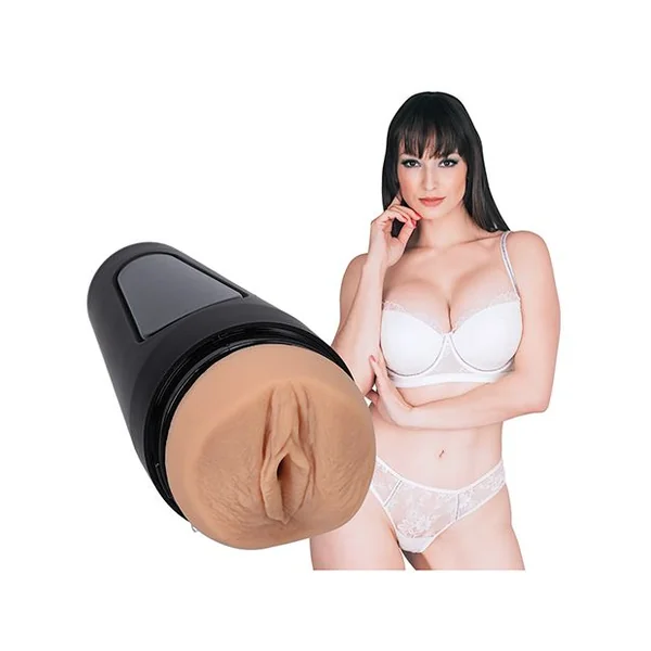 Main Squeeze Pussy Masturbator-Lexi Luna