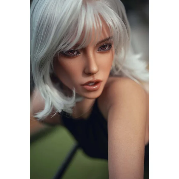 Nelly – 5’4″ | 164cm Sex Doll