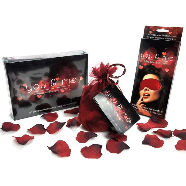 You & Me Game Bundle Kit With Blindfold & Rose Petals